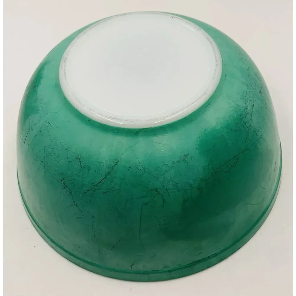 Vintage EARLY PYREX 403-6 Primary Color Green 2.5 Quart Mixing Bowl